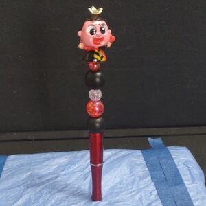 HOMEMADE DISNEY DOORABLE QUEEN OF HARTS TOPPER BEADED PEN REMOVABLE TOPPER